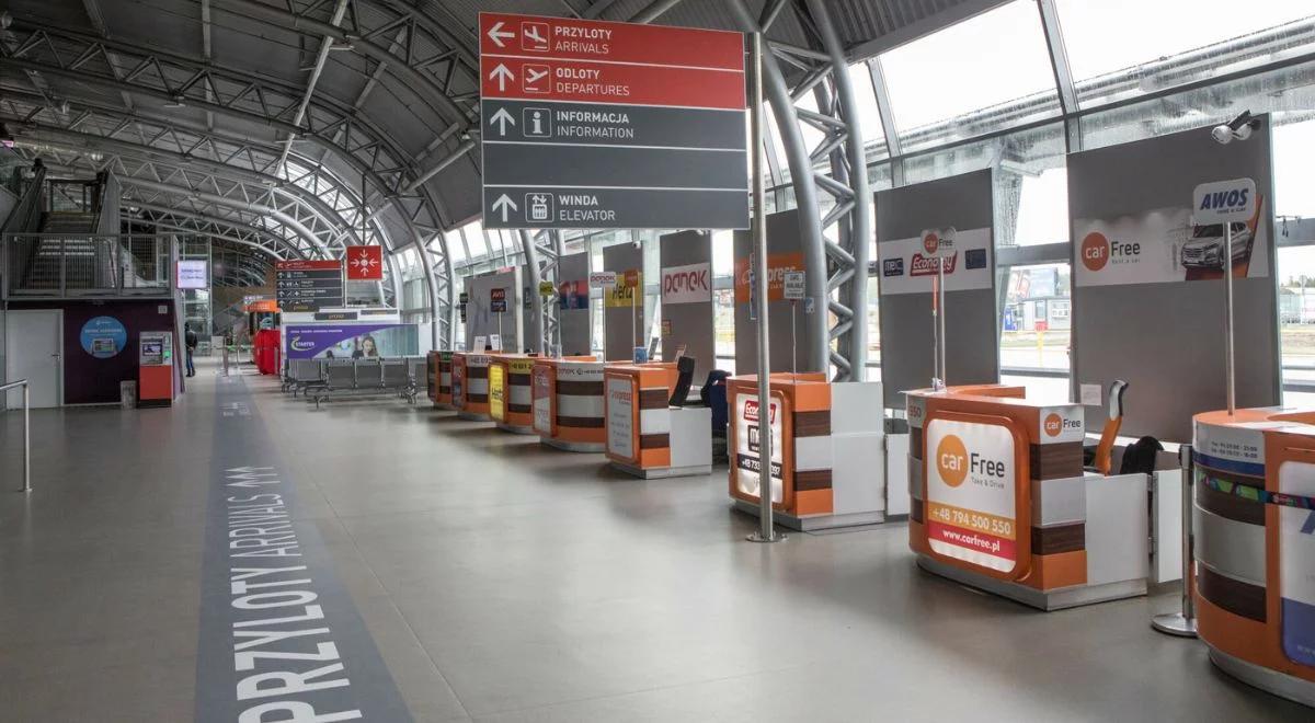 To koniec przesiadek. Z Warszawy do Modlina pojedziesz jednym pociągiem. To już pewne