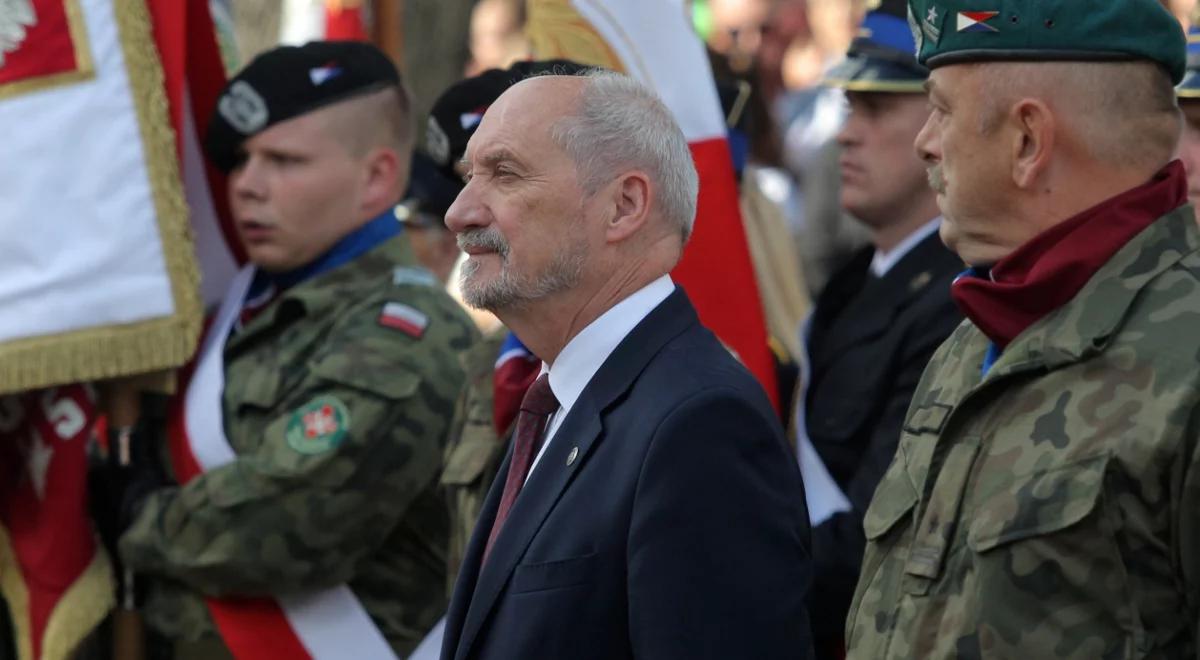 PiS: nie ma powodów do odwołania szefa MON Antoniego Macierewicza