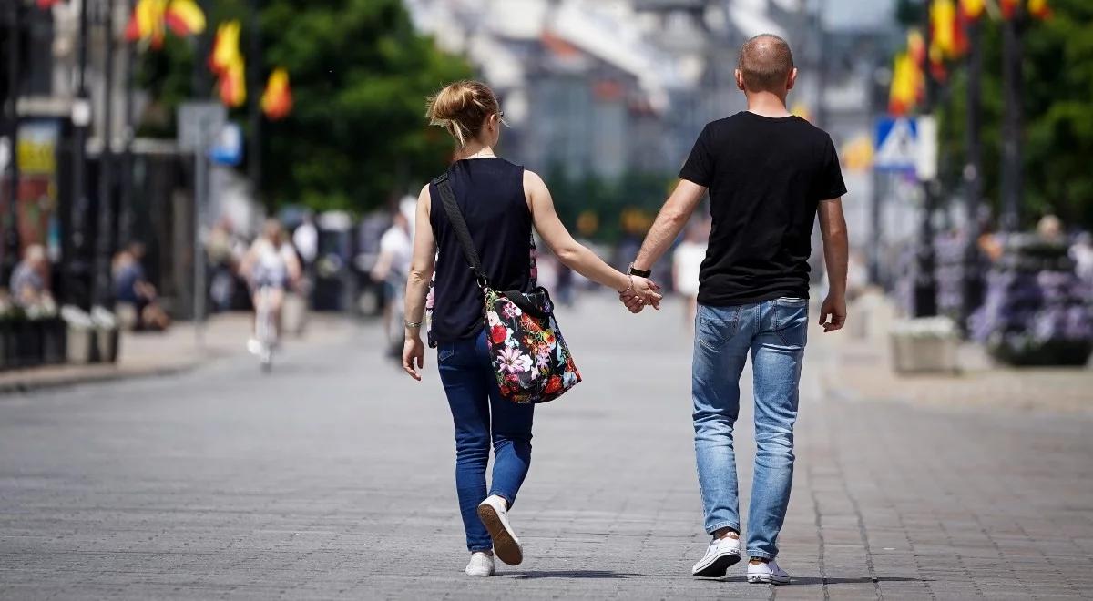 "Zniesienie zakazu zgromadzeń spontanicznych". Szef KPRM zdradza, jaki termin jest rozważany