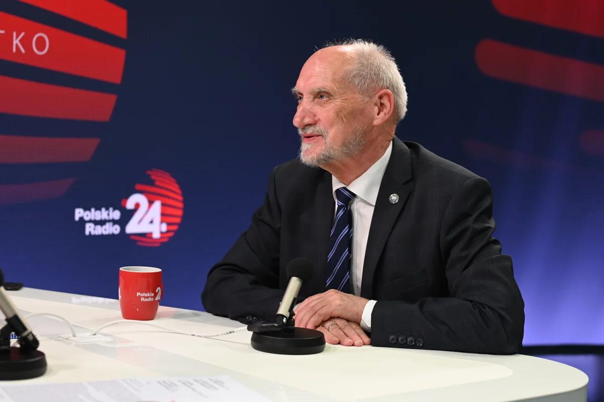 Macierewicz: rząd totalnej opozycji nie powstanie. Wielu nowych posłów jest rozczarowanych