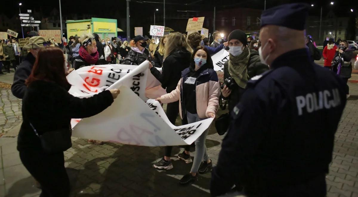 "Kłamliwy język", "obłuda". List naukowca nt. udziału środowiska akademickiego w Strajku Kobiet