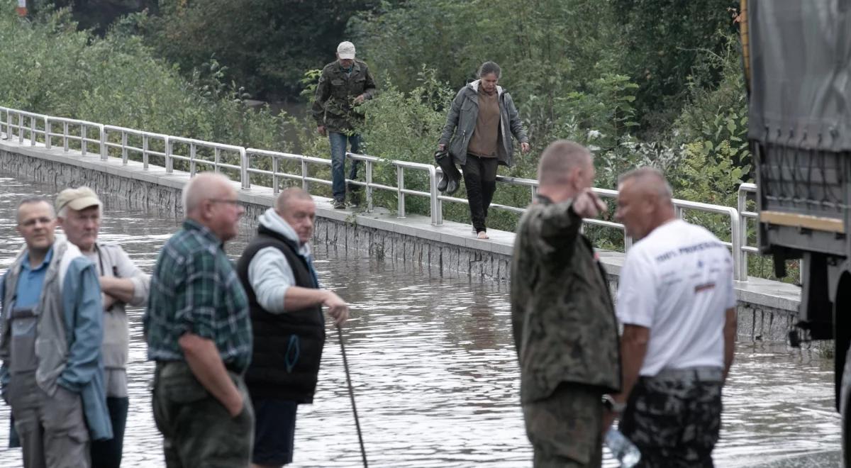 Trudna sytuacja w Żaganiu. "Do przelania wałów brakuje około 10 cm"