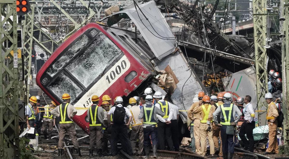 Japonia: pociąg zderzył się z ciężarówką. Kilkudziesięciu rannych