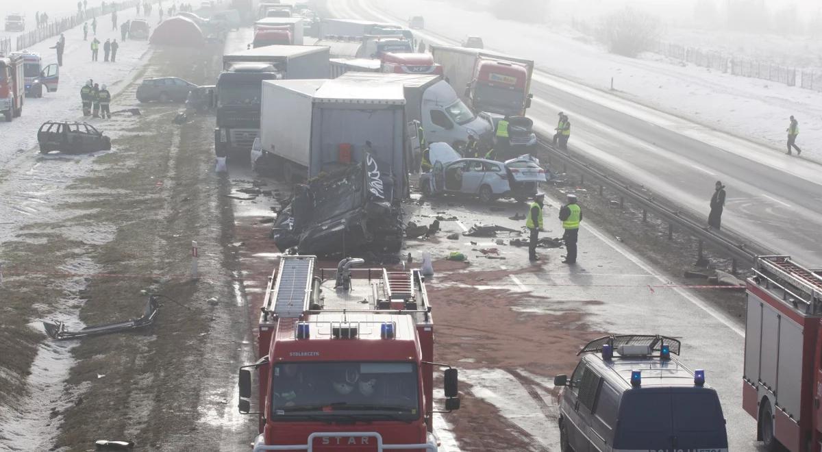 Po karambolu na A1. Jak bezpiecznie jeździć po autostradach?
