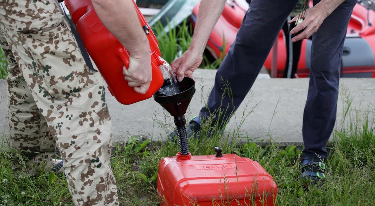 Przechowywanie paliwa "na zapas" to igranie z ogniem. Strażacy przestrzegają