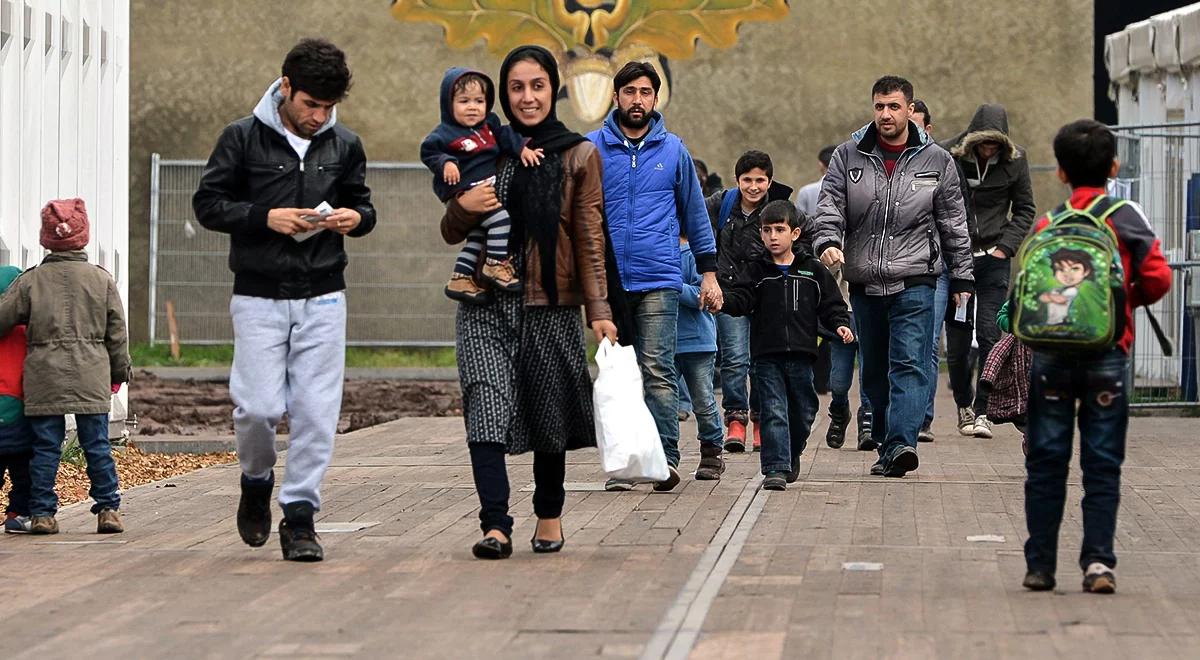 Kryzys migracyjny: co zrobią Niemcy? Spór o uchodźców
