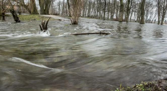 Warmia i Mazury: wysoki stan wód, zalane piwnice