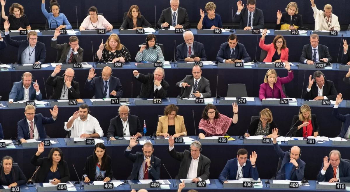 Kolejna rezolucja Parlamentu Europejskiego ws. brexitu. Europosłowie ostrzegają