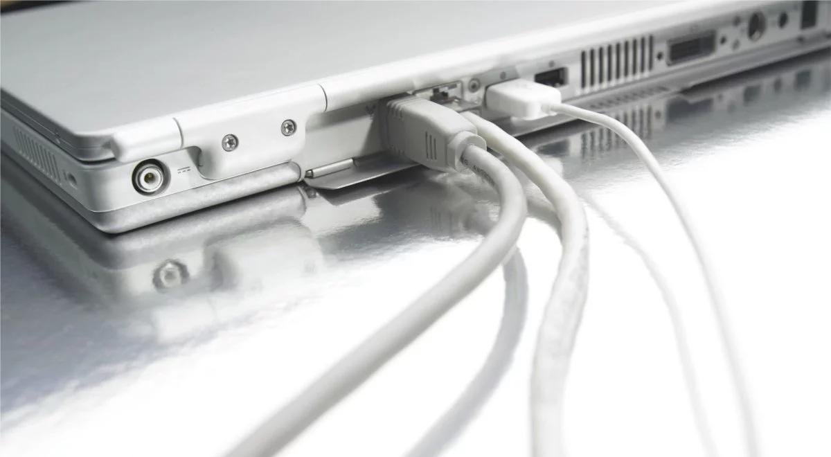 Podkarpacie: za 322 mln zł powstały ponad 2 tys. km sieci szerokopasmowego Internetu