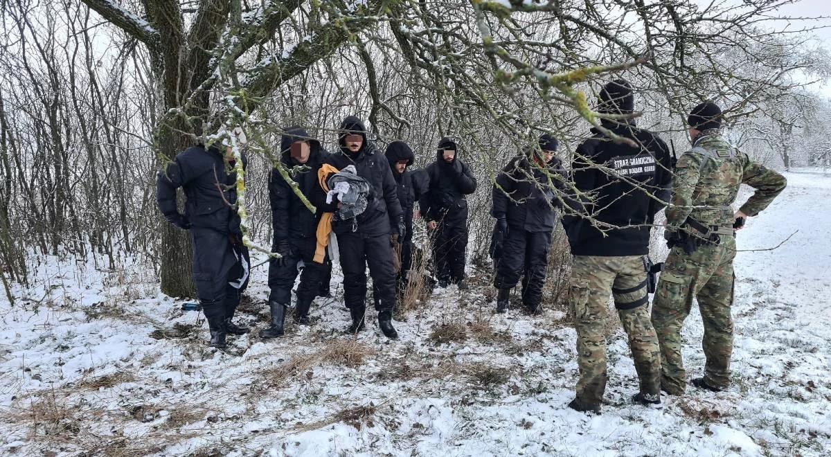 Pomoc dla zatrzymanych na granicy polsko-białoruskiej. "Od roku działa sieć wsparcia humanitarnego"