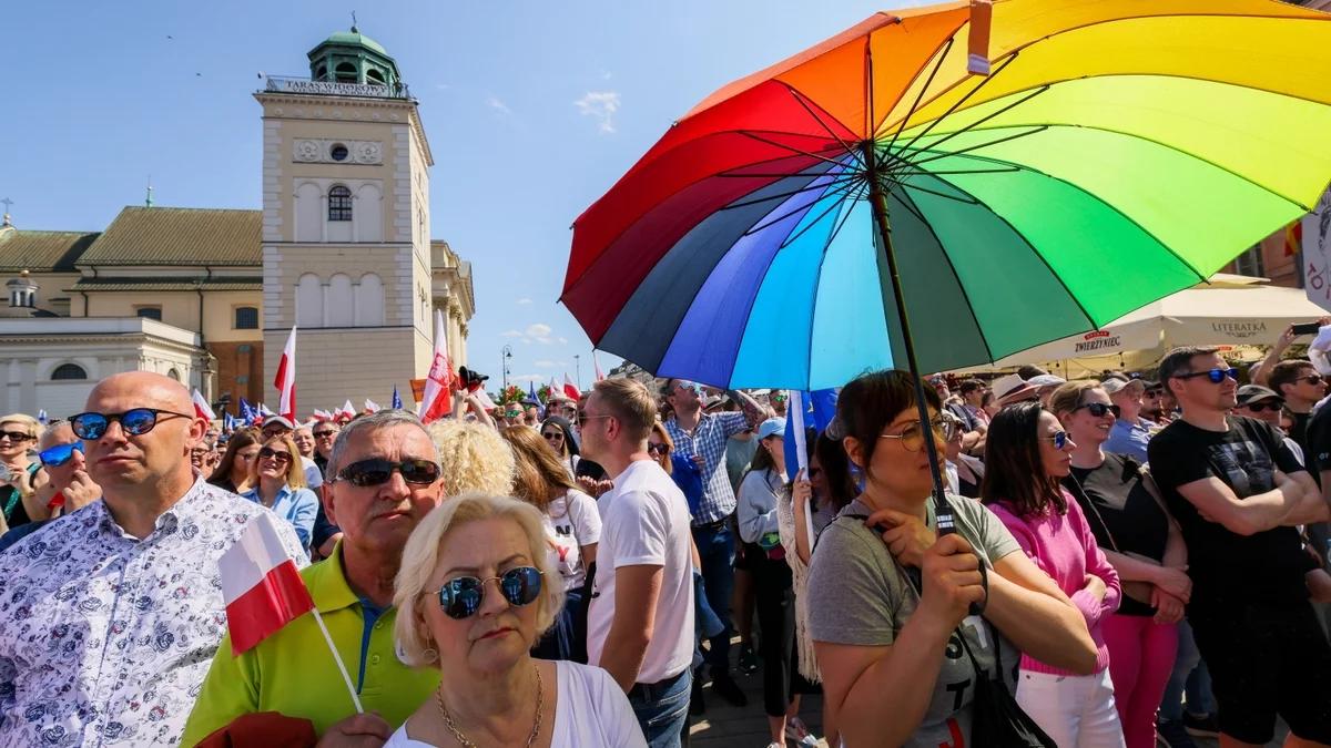 Nieoficjalne dane policji: w antyrządowym marszu opozycji wzięło udział między 100 a 150 tys. osób