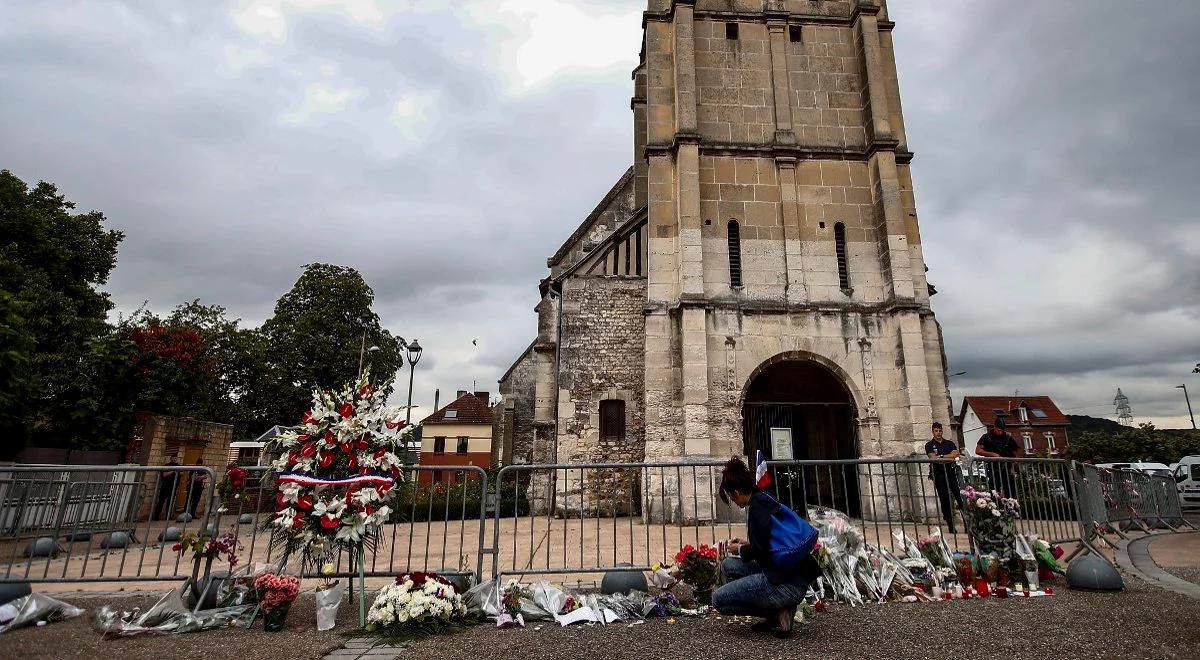 Zabójstwo księdza we Francji. Podejrzany 21-latek usłyszał zarzuty