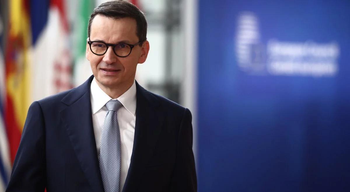 Premier Morawiecki w Brukseli: otrzymamy od UE rekompensatę za dostarczenie Ukrainie sprzętu