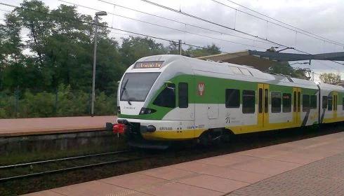 Szybsze pociągi, tańsze bilety. Walczą o podróżnych
