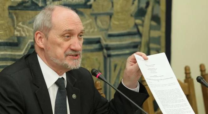 Macierewicz: tylko publiczna debata ws. Smoleńska