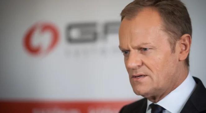 Tusk: na Krymie realizuje się czarny scenariusz. "Nie możemy wykluczyć prowokacji"