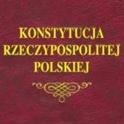 Sondaż: co drugi badany chce zmian w konstytucji 