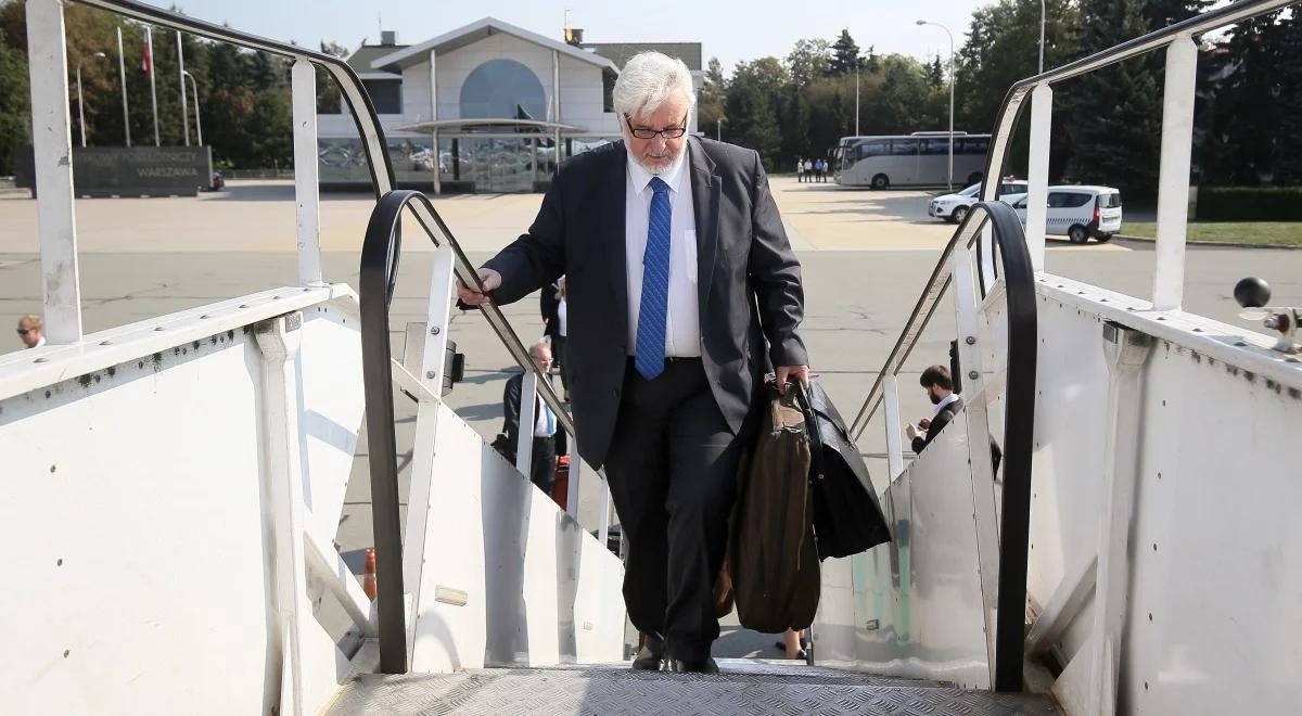 Witold Waszczykowski złożył kwiaty na cmentarzu w Bykowni
