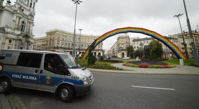 Warszawa: strażnicy miejscy nie dopełnili swoich obowiązków? Kolejne podpalenie "Tęczy"