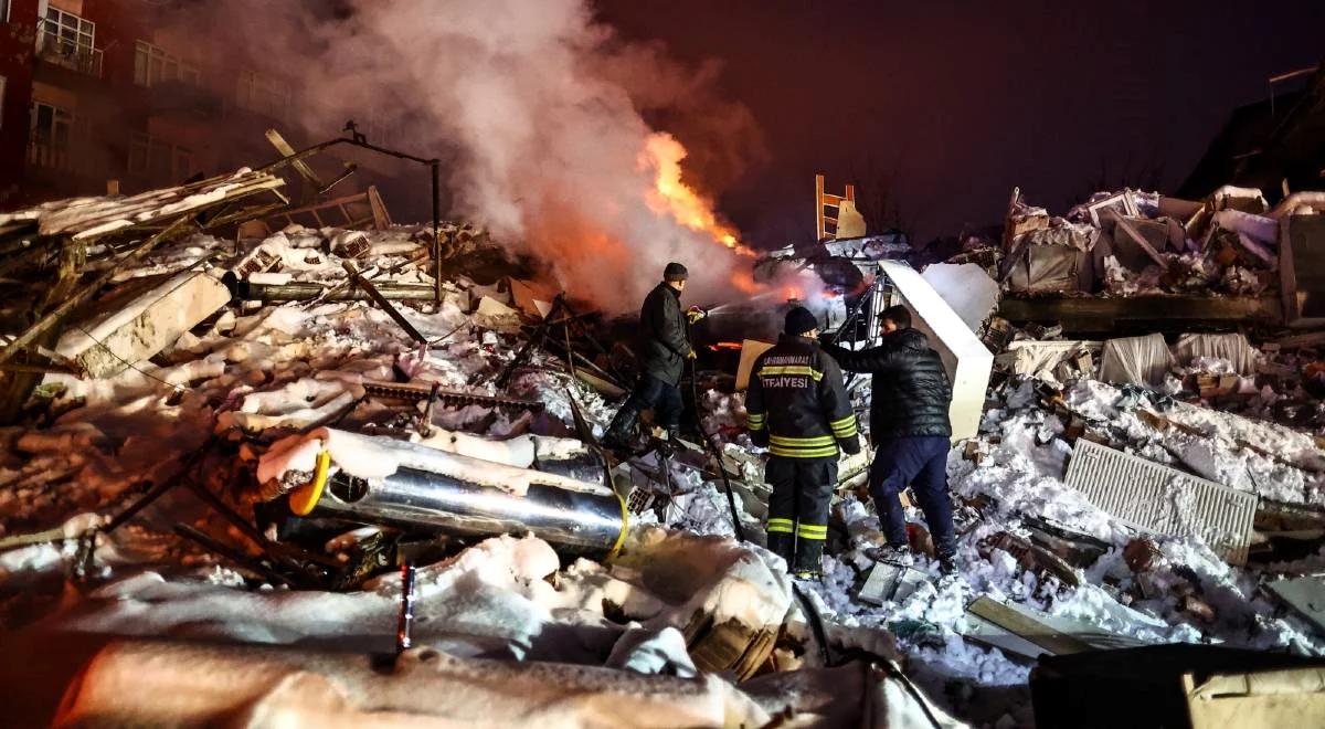 Polska grupa ratunkowa HUSAR wydostała spod gruzów 9 osób. Rozpoczyna działania w kolejnych strefach