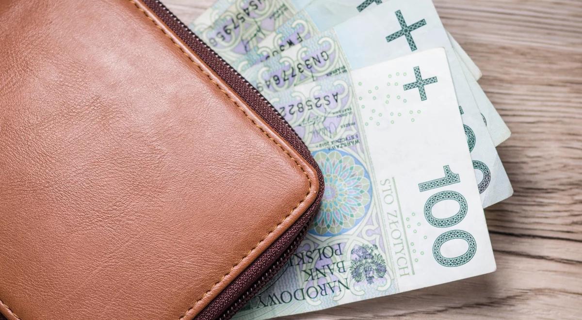 Trwają wypłaty trzynastej emerytury. Otrzymało ją już ponad osiem milionów osób