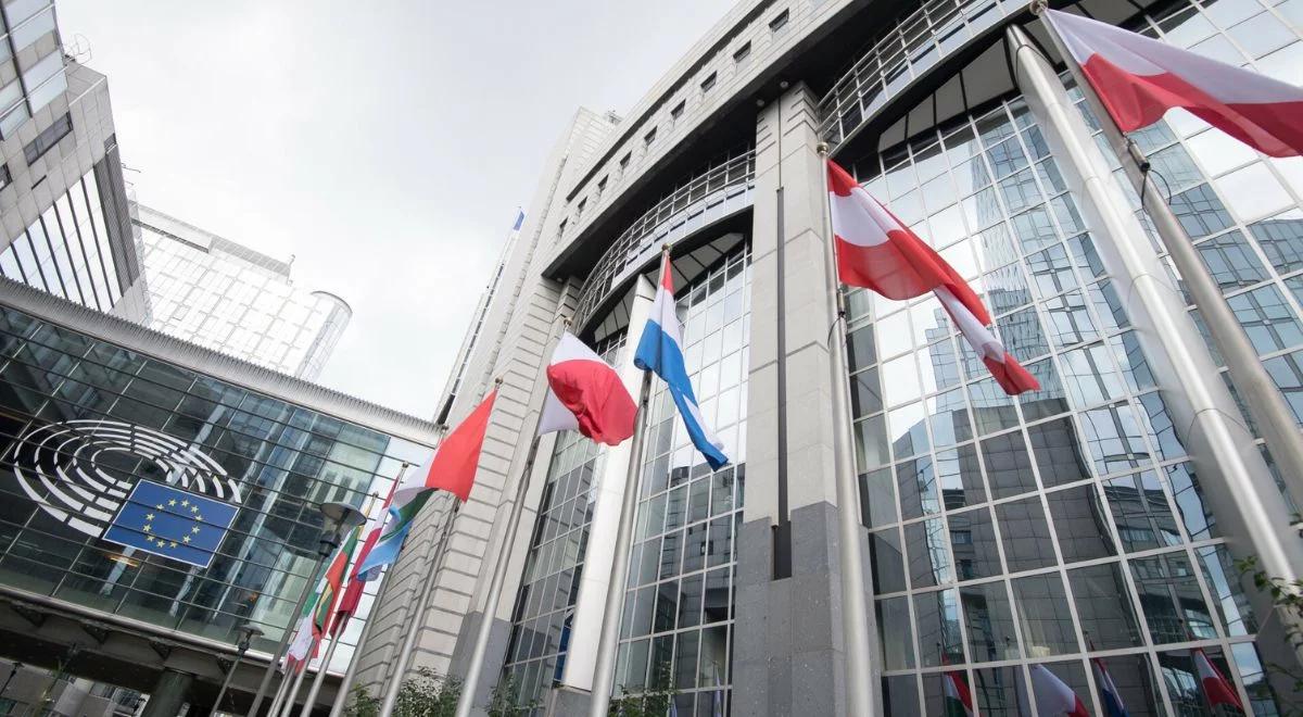 Schengen ma 40 lat. Europa bez granic świętuje, ministrowie debatują