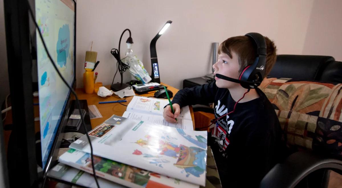 Refundacja wydatków dla nauczycieli związanych z edukacją online. Wnioski można składać do 7 grudnia