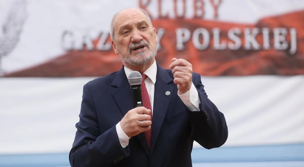 Katastrofa smoleńska. Macierewicz: badania potrwają jeszcze przynajmniej rok