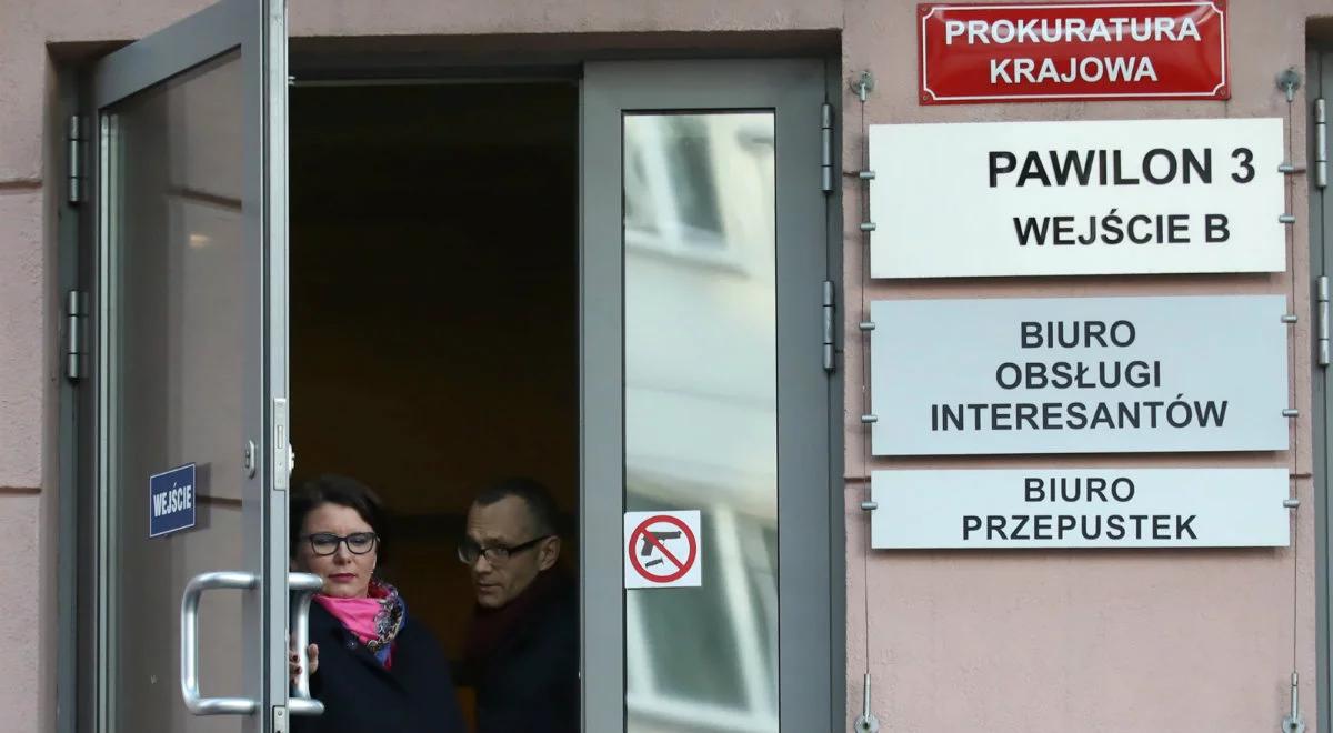 Prokuratura przerwała przesłuchanie byłej tłumaczki Donalda Tuska. Komentarze