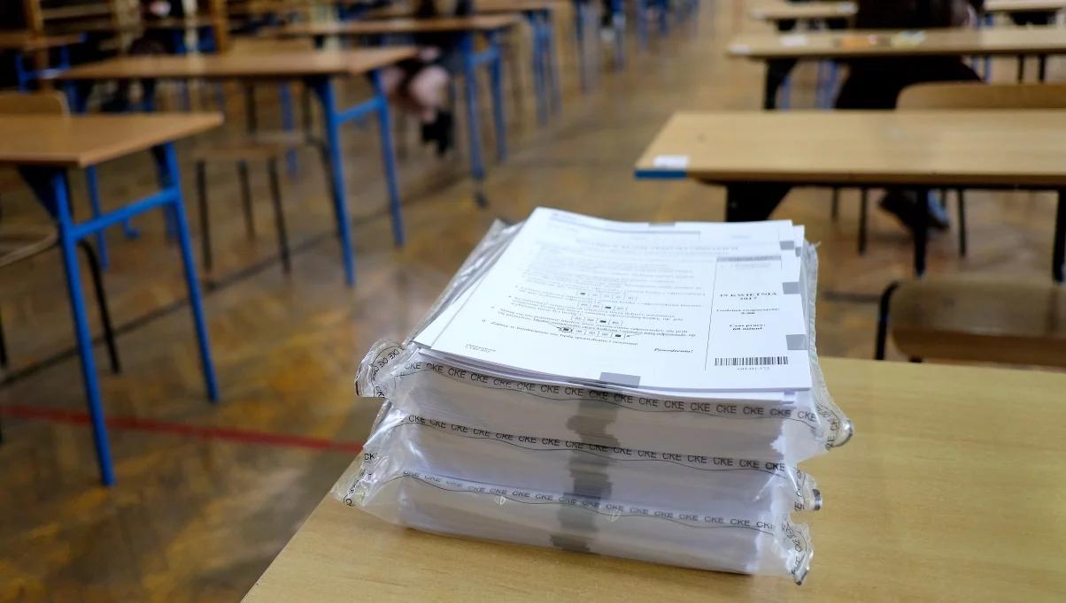Zakończył się egzamin gimnazjalny 2017. Dziś uczniowie pisali test z języka obcego (Arkusze CKE i transkrypcja nagrań)