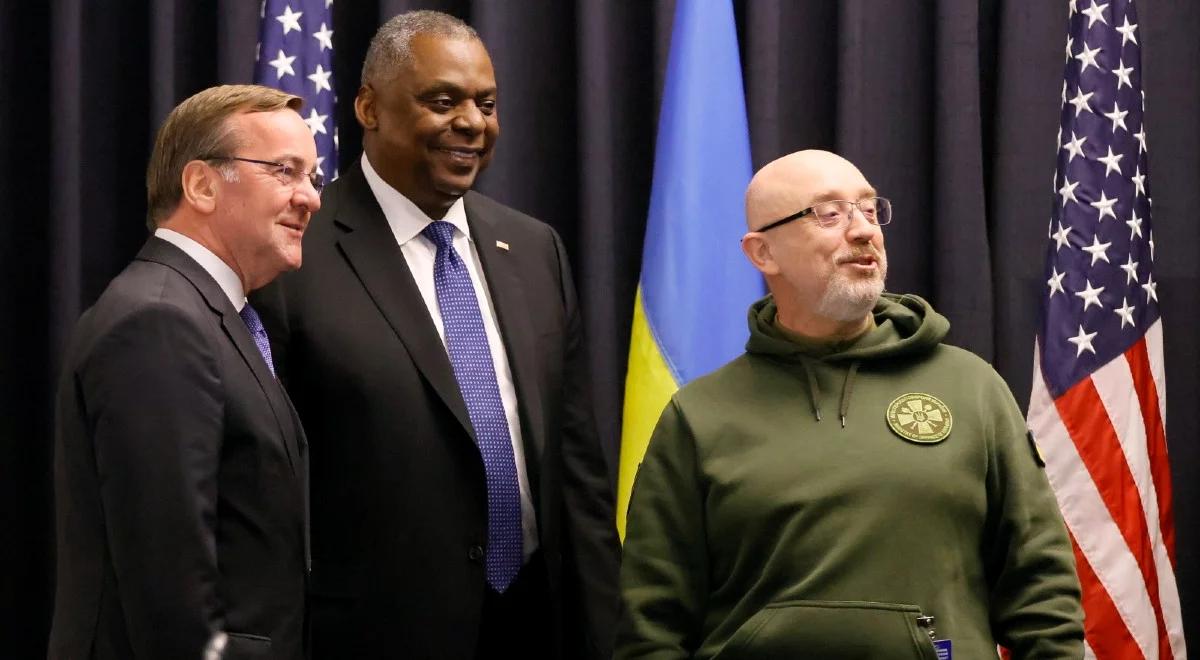 Reuters: władze USA doradziły Ukrainie wstrzymanie się z ofensywą. Mają poczekać na dostawy broni i szkolenia