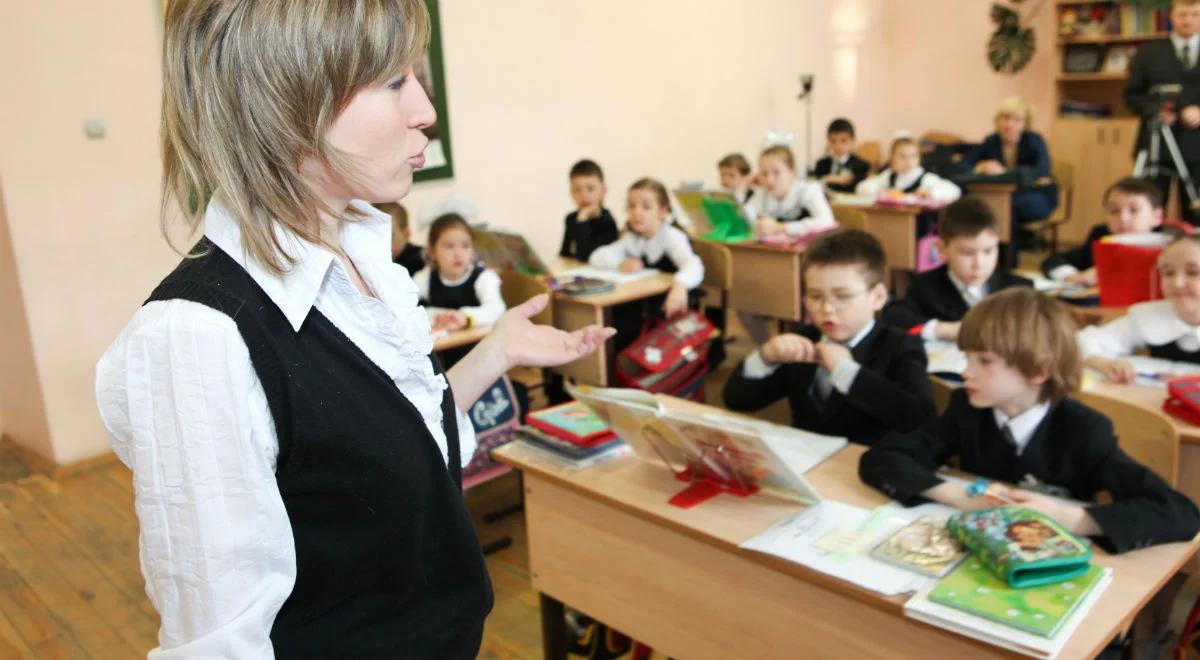 Będą podwyżki dla nauczycieli. "Ruch w dobrym kierunku"