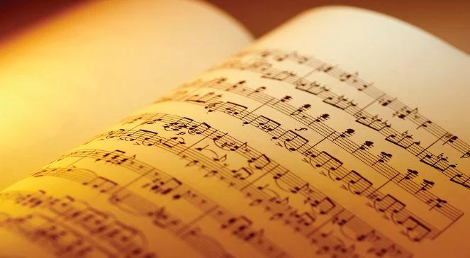 "Play the music" - zagraj na niewidzialnej harfie