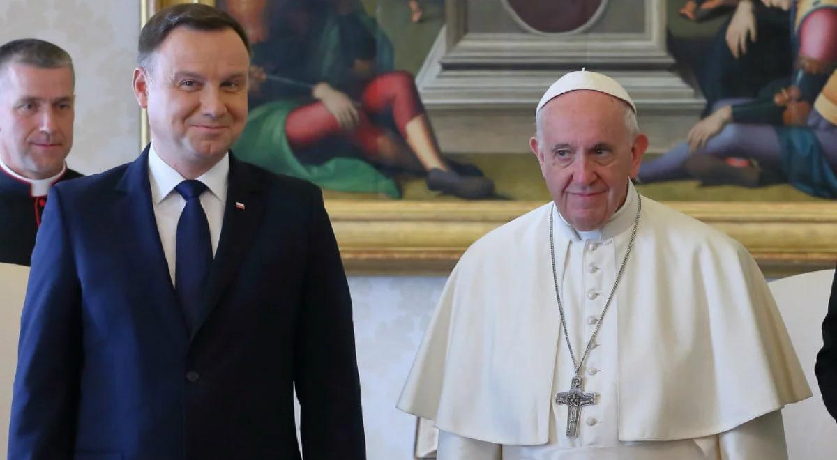 Prezydent rozmawiał z papieżem. Będzie transport sprzętu do Watykanu