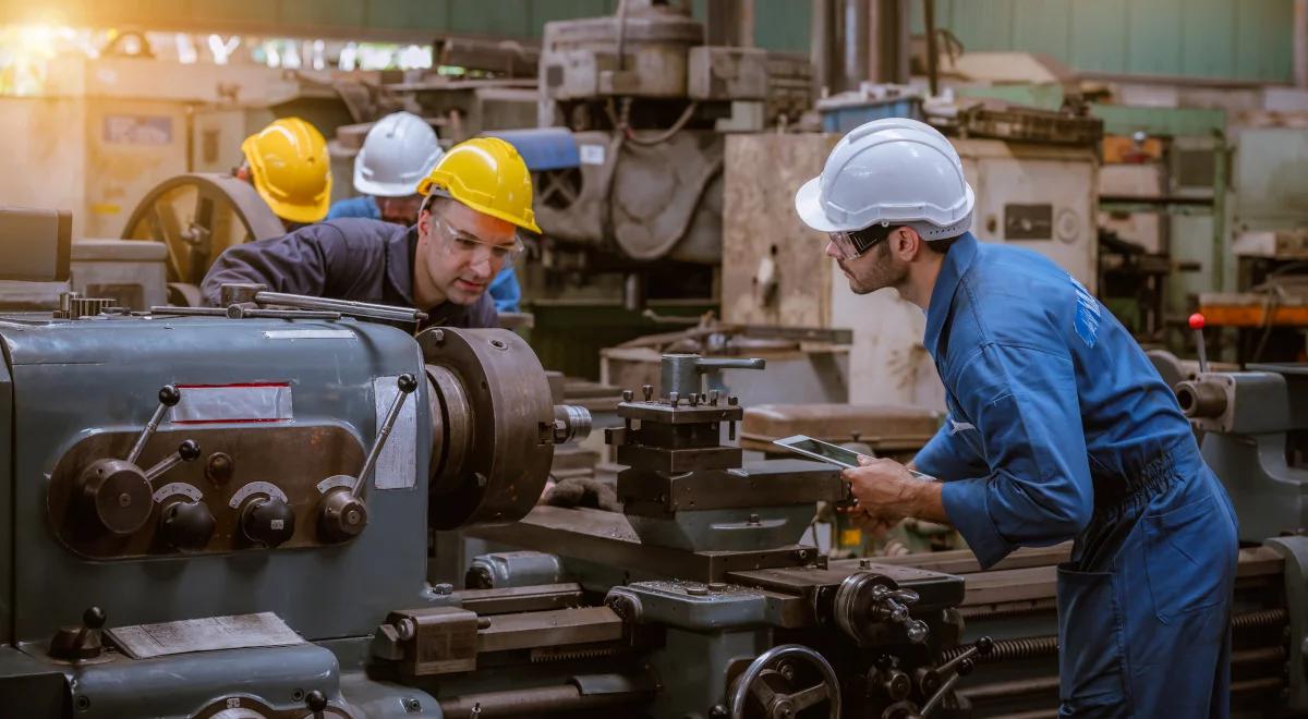 Rośnie wskaźnik PMI dla przemysłu w Polsce. Najwyższy poziom od maja 2022 r.