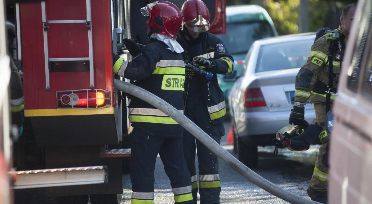 Awaria w hucie szkła. W akcji dziesięć zastępów straży pożarnej