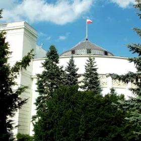 Wybory parlamentarne 2015: kampania na finiszu. Walka o głosy coraz bardziej zacięta (RELACJA)
