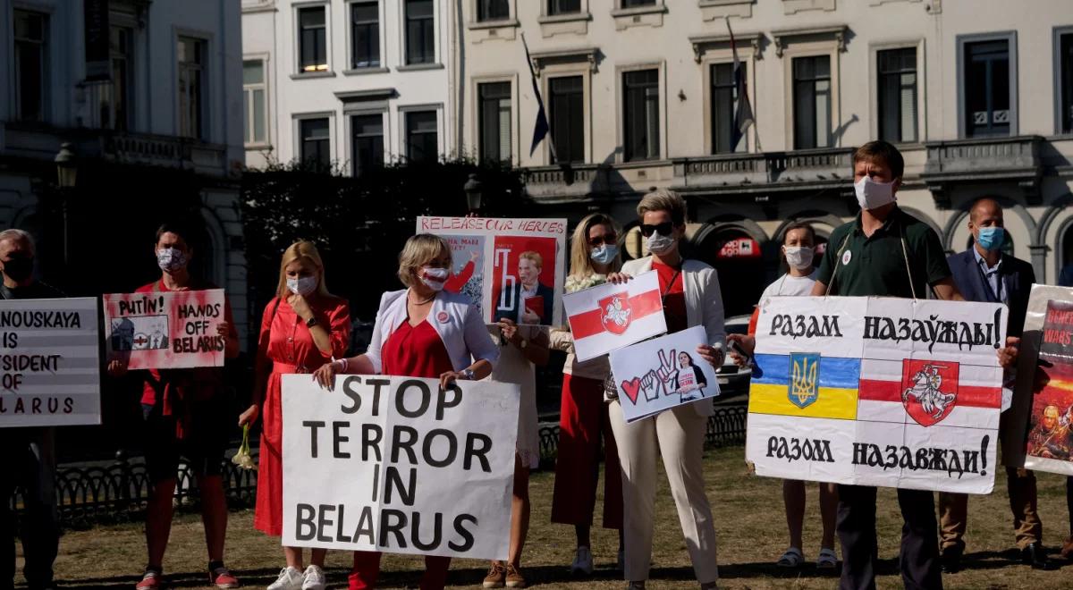 Pięć lat kolonii karnej dla opozycjonistów. Wywiesili przed domem flagi Ukrainy i Białorusi