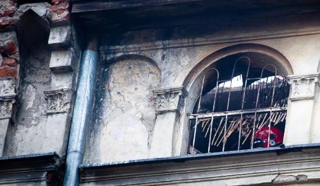 Pożar kamienicy w Łodzi. Jedna osoba nie żyje