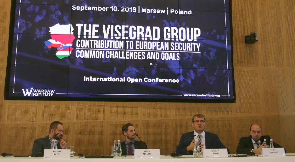 Eksperci państw V4 o migracji: musimy bardziej chronić nasze granice
