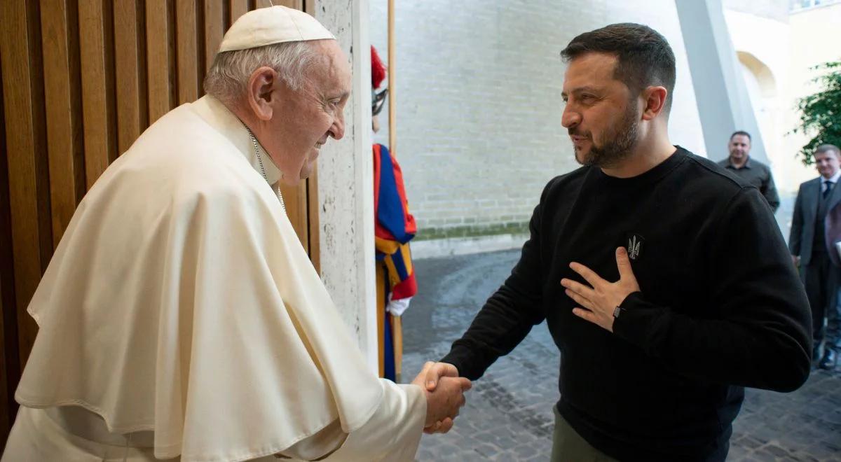 Wołodymyr Zełenski spotkał się z papieżem Franciszkiem. "Prosiłem o potępienie zbrodni na Ukrainie"