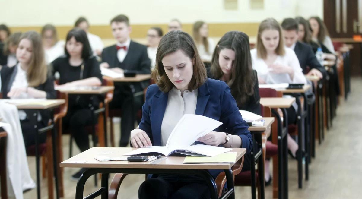 Matura 2025: matematyka NA ŻYWO. Zadania, arkusz CKE i odpowiedzi