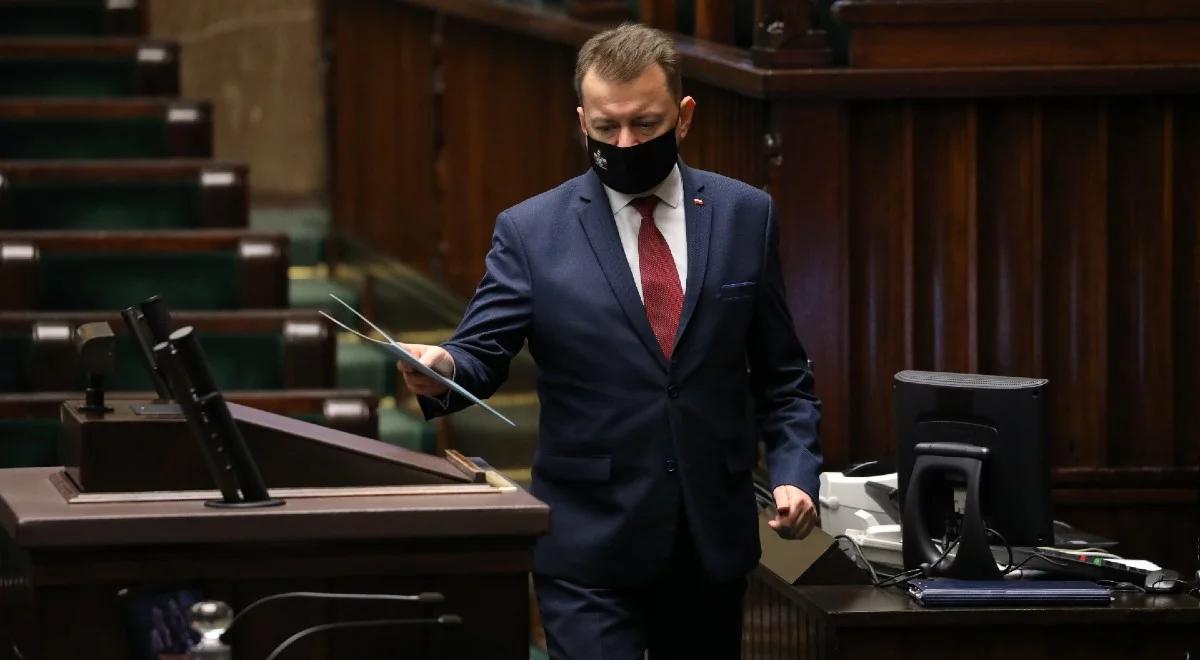 Rola wojska w szczepieniach na COVID-19. Szef MON odpowiadał na pytania poselskie