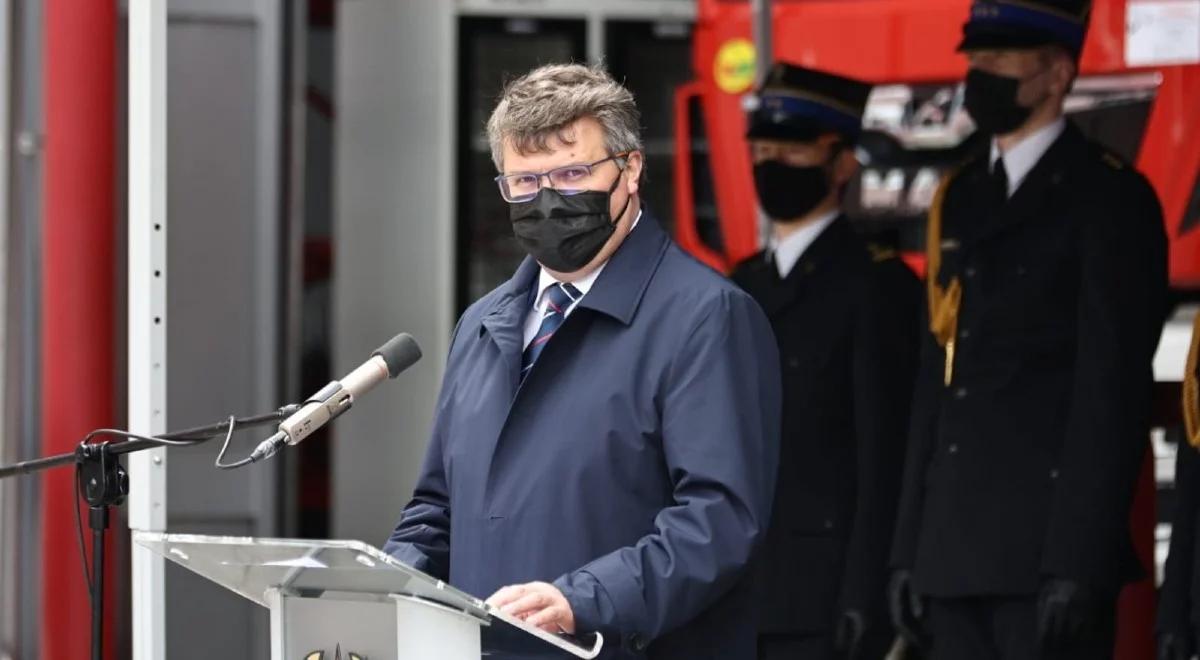 "Oficer to duma, honor i wielka służba". Wiceszef MSWiA do absolwentów SGSP