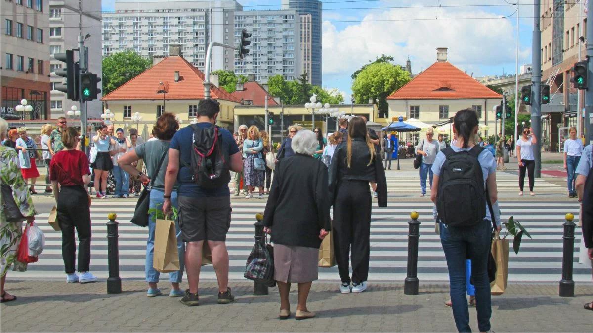 Polska znika? Nowe dane GUS. W niecały rok straciliśmy miasto wielkości Olsztyna