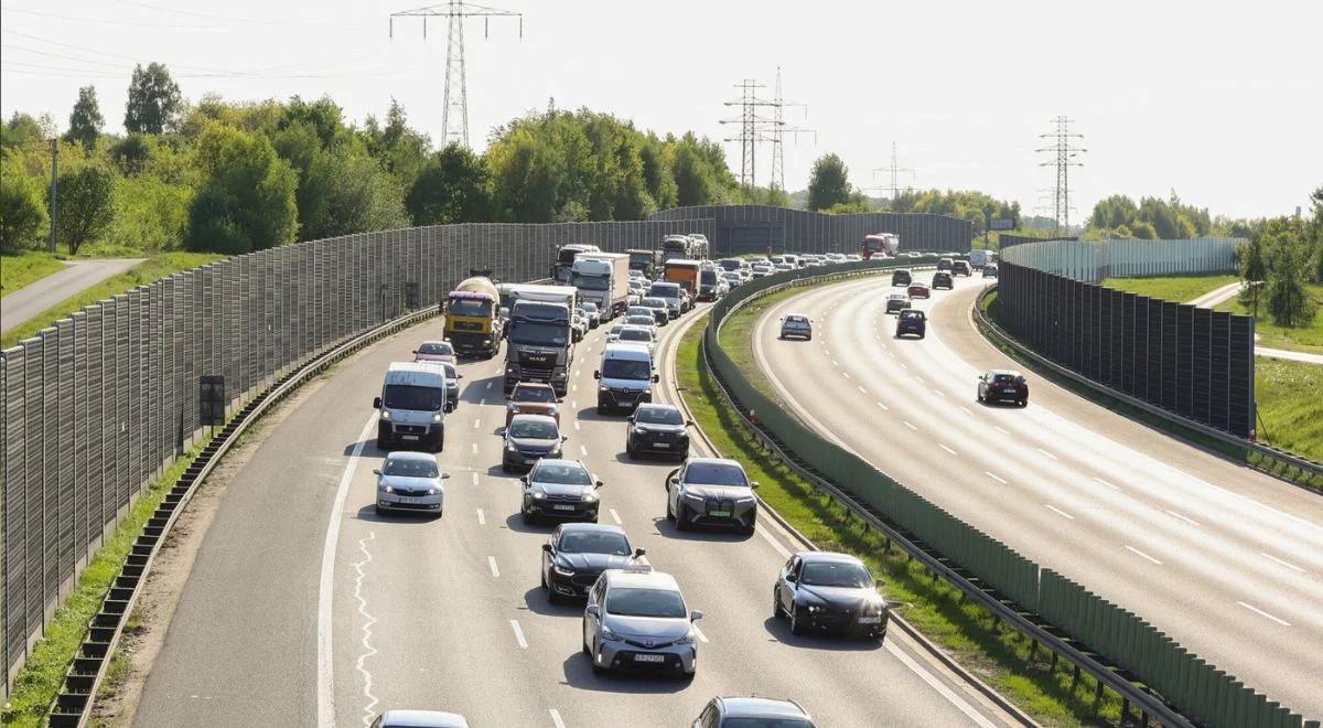 Wypadek przy A4. Mężczyzna utonął w zbiorniku wodnym