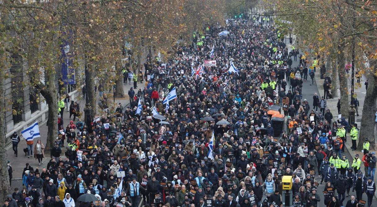 Tysiące ludzi wyszło na ulice Londynu. Protestowali przeciwko antysemityzmowi