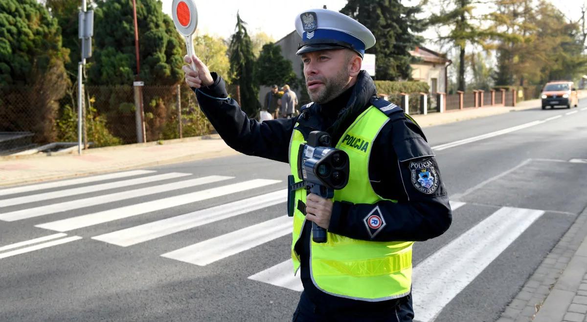 Tysiące policjantów na drogach. Wzmożone kontrole w rejonach przejść dla pieszych