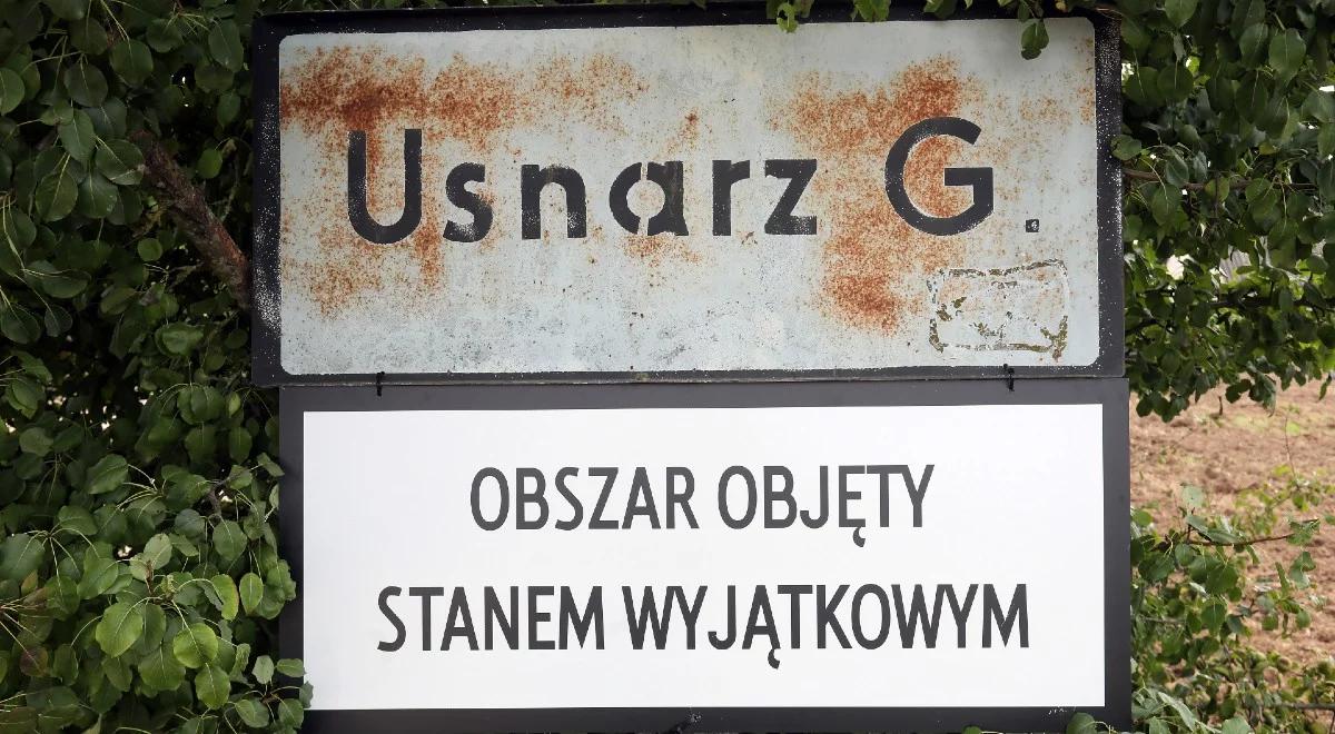 Na wysokości Usnarza Górnego wciąż koczuje grupa migrantów. Pomaga im służba białoruska