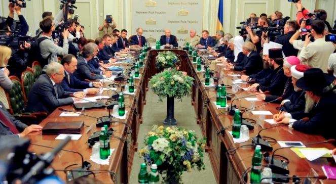 Ukraina: pierwszy okrągły stół bez sukcesu